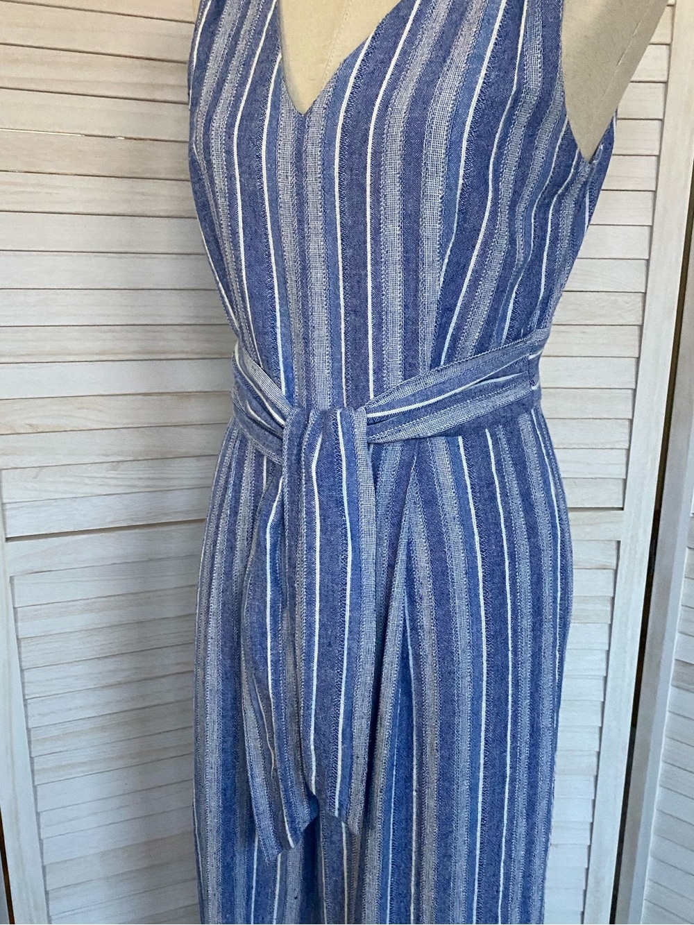 Calvin Klein Blue/White Striped Linen V-Neck Sleeveless Tie Waist Jumpsuit 10 - Picture 13 of 16